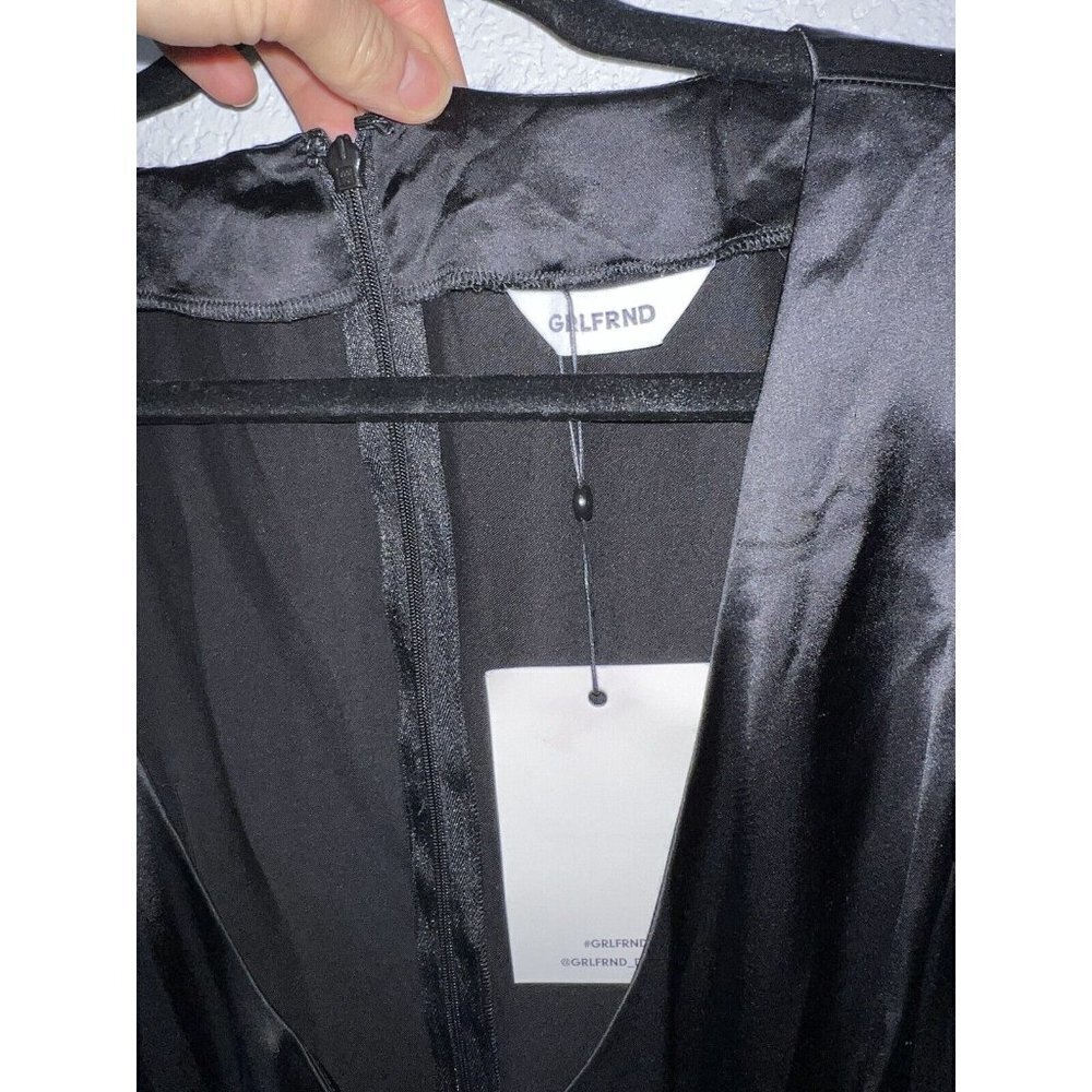 𝅺GRLFRND Button-front Mini Silky Dress NEW NWTS Long Sleeve Wrap Front Small D1 - Picture 4 of 8